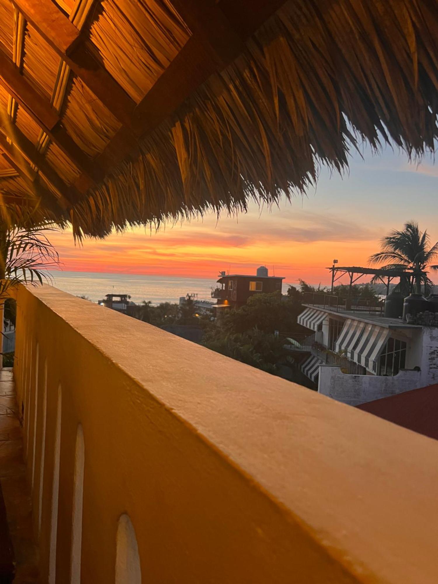 Hotel Casa Tacuba à Puerto Escondido  Extérieur photo